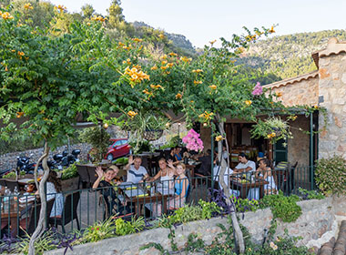 home_bar_gallery_small1
